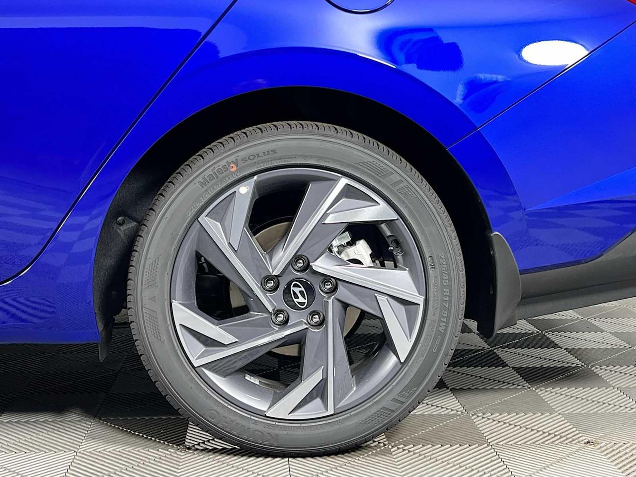 2025 Hyundai Elantra SEL Sport photo 17