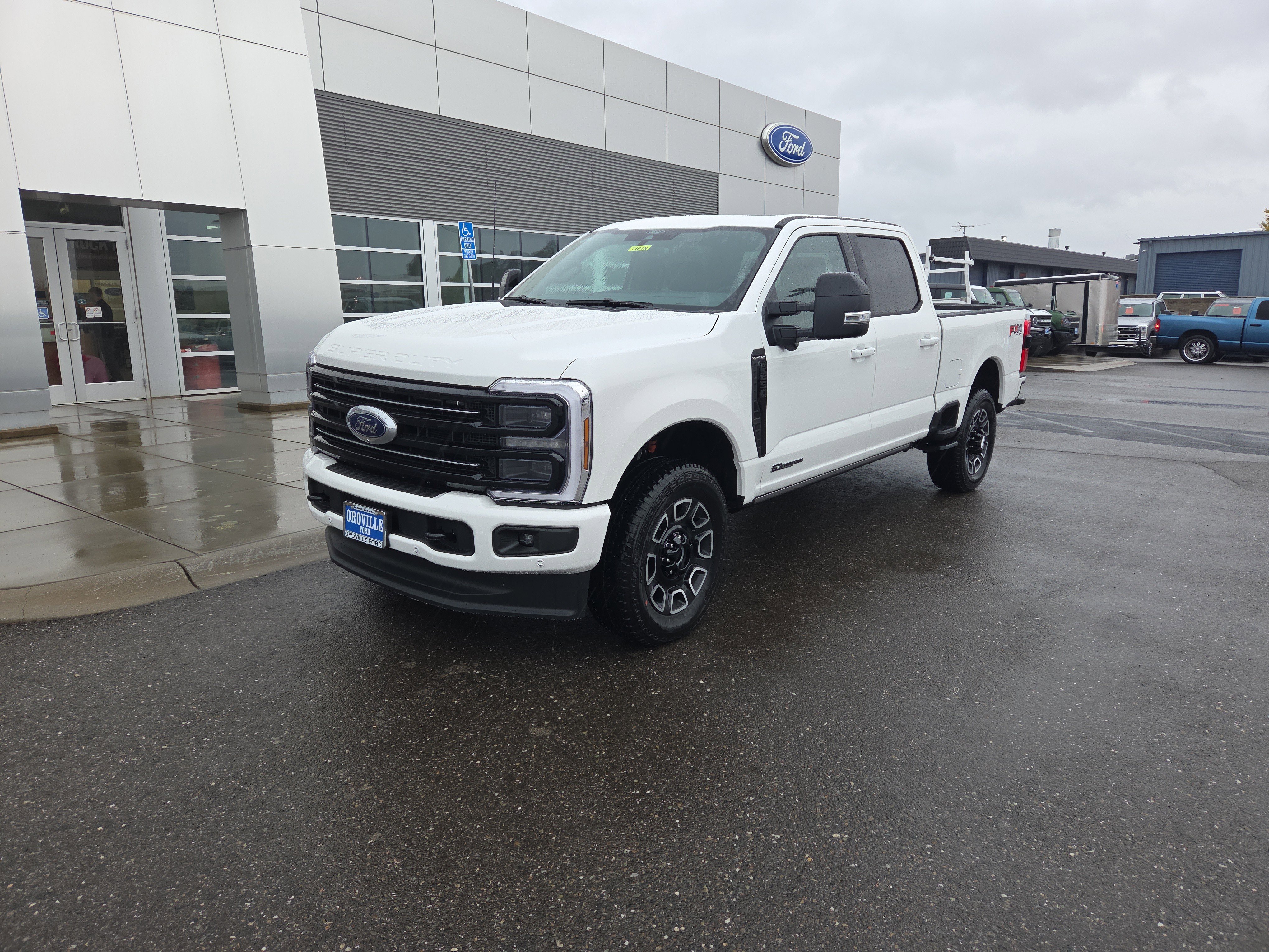 2026 Ford F-250 Super Duty Platinum's photo