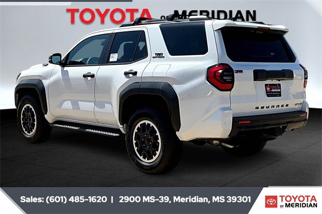2025 Toyota 4Runner TRD Off-Road 4WD photo 3