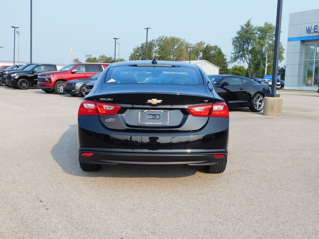 2024 Chevrolet Malibu 1LT photo 4