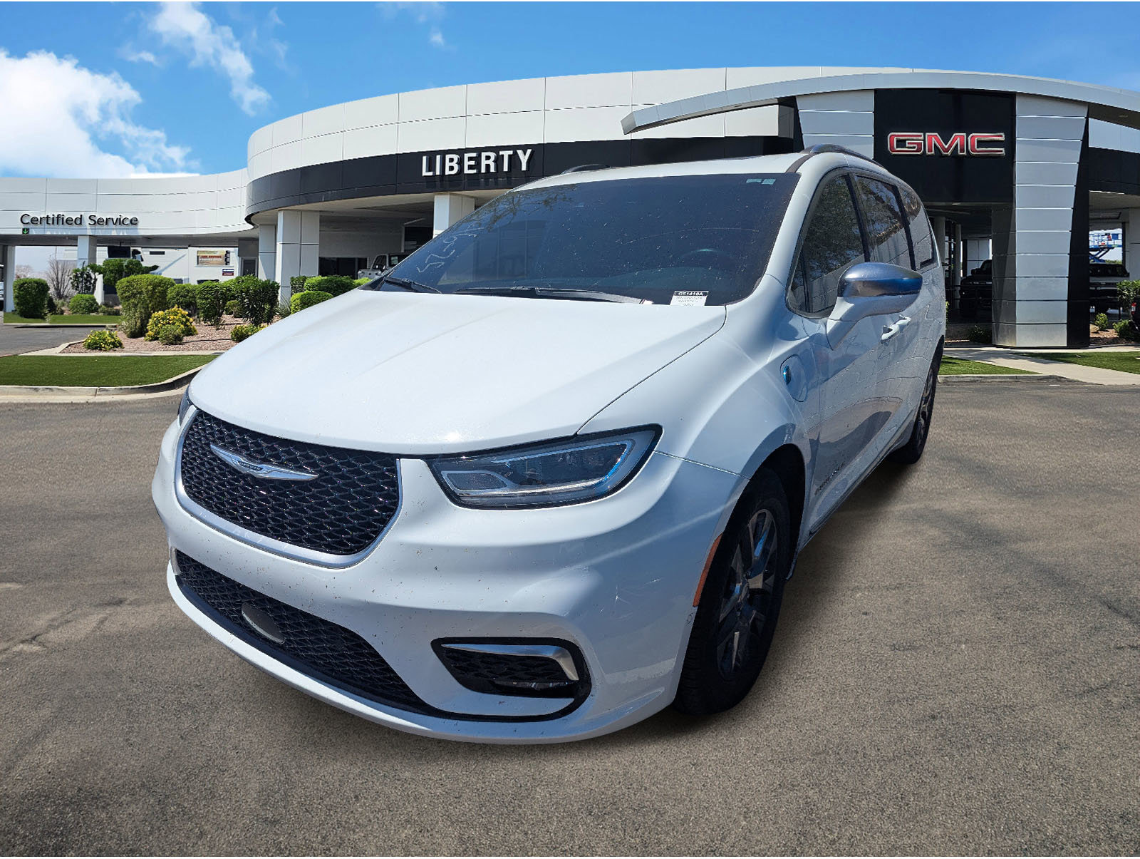 2022 Chrysler Pacifica Hybrid Pinnacle photo 4