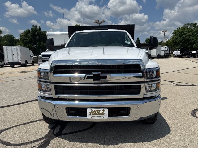 2024 Chevrolet Silverado 5500HD Work Truck photo 3