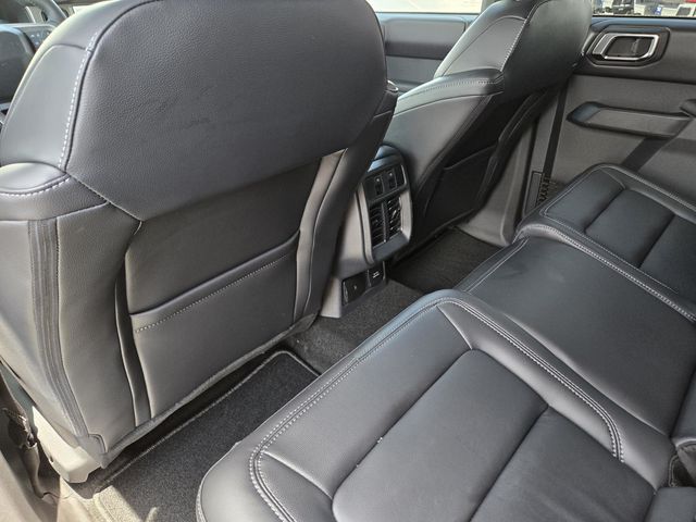 2025 Ford Bronco Outer Banks photo 19