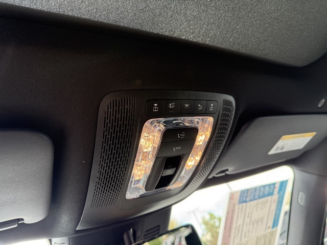 2025 Mercedes Benz GLB 250 4MATIC photo 12
