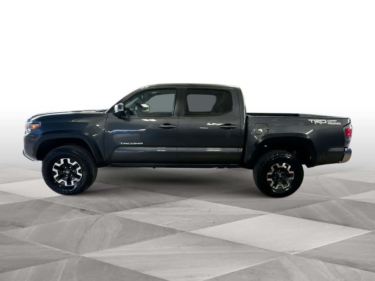 2023 Toyota Tacoma TRD photo 5