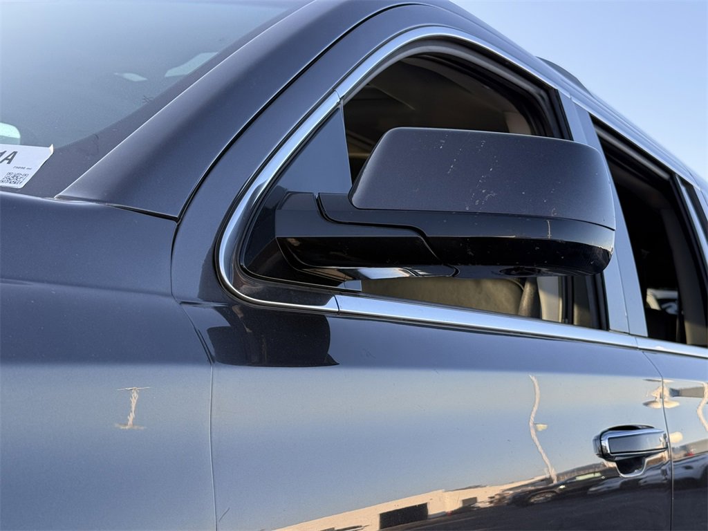 2018 GMC YUKON XL - Image 11