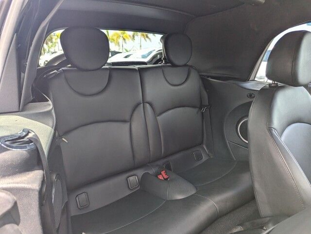 2013 Mini Cooper Convertible S photo 23