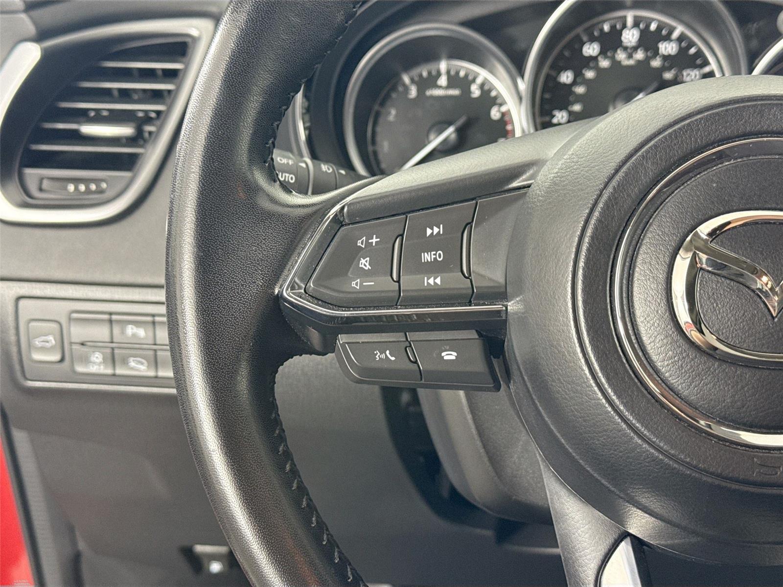 2022 Mazda CX-9 Touring photo 17