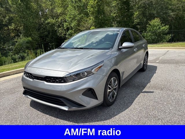 2024 Kia Forte LXS photo 3