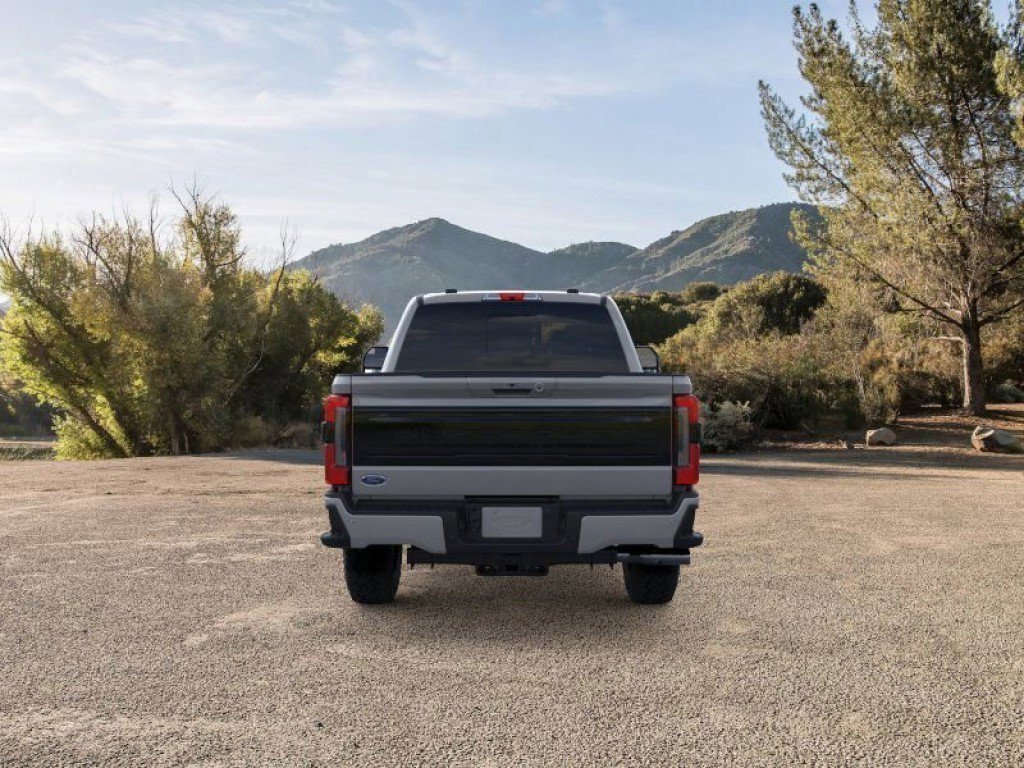 2026 Ford F-350 Platinum photo 3