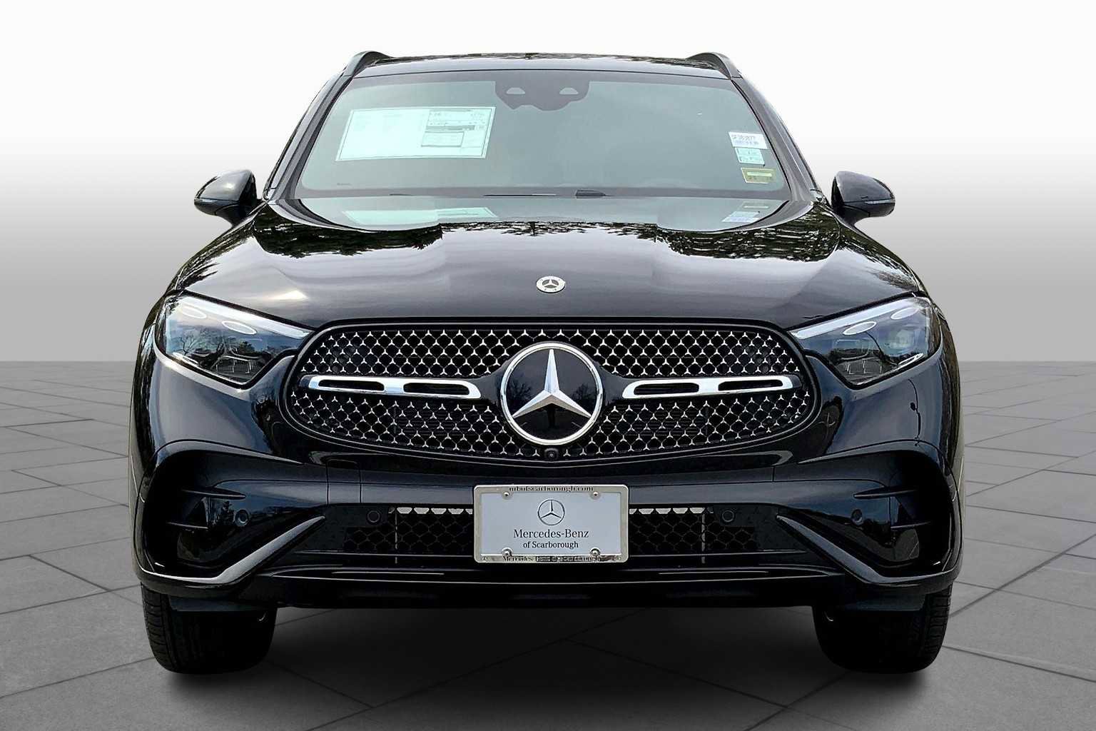 2025 Mercedes Benz GLC 300 4MATIC photo 3