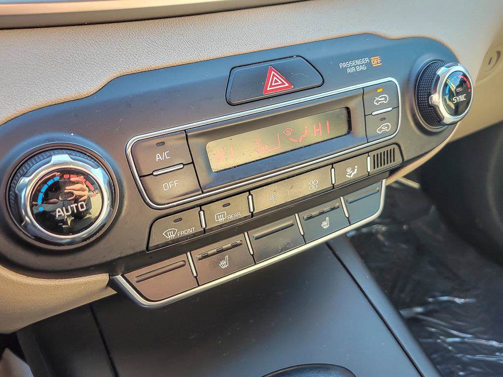 2020 KIA SORENTO - Image 18