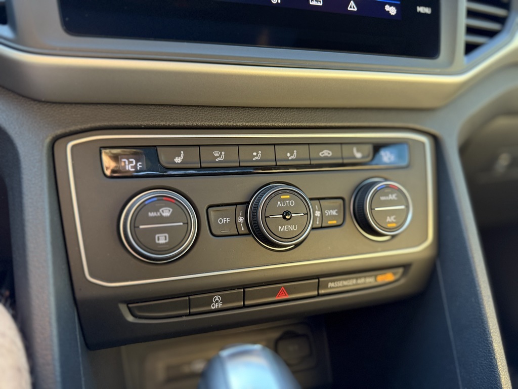 2021 Volkswagen Atlas Cross Sport V6 SE Technology R-Line photo 34