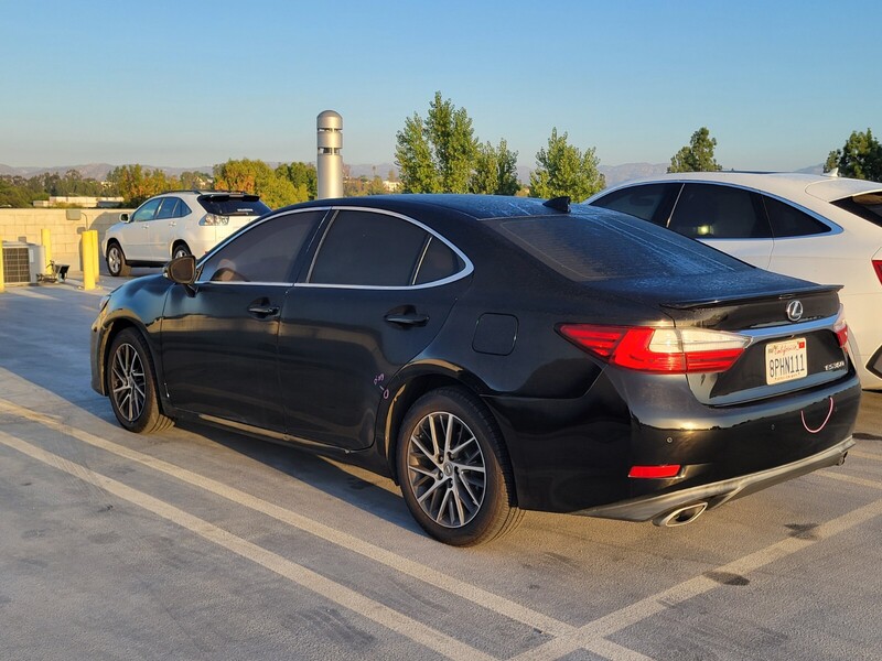 2016 Lexus ES 350 Premium photo 3