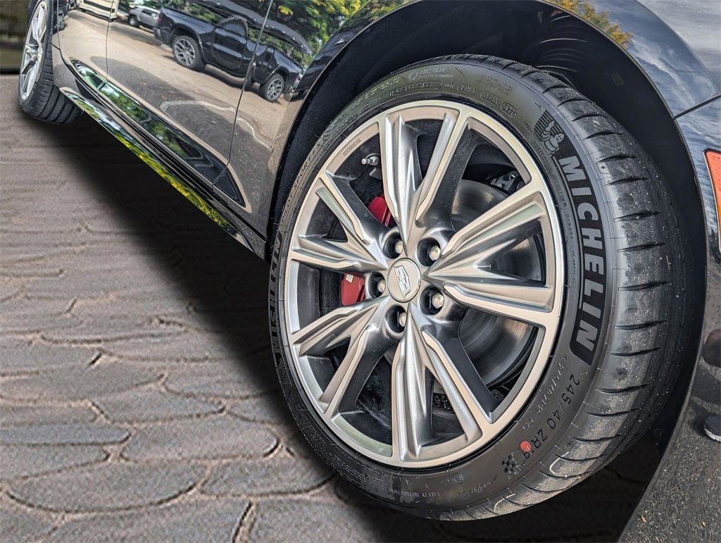 2026 Cadillac CT5 V photo 9