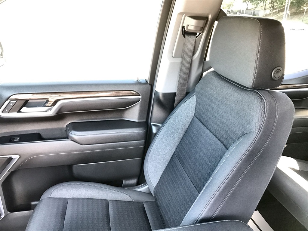 2022 Chevrolet Silverado 1500 LT photo 23