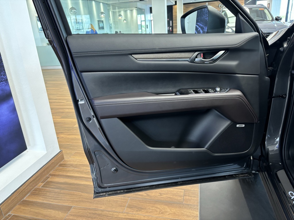 2025 Mazda CX-5 2.5 Turbo Signature photo 12