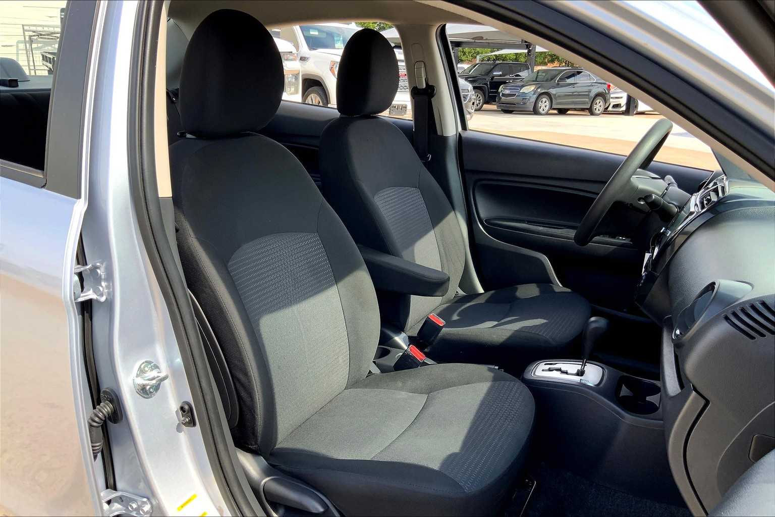 2024 Mitsubishi Mirage G4 LE photo 8