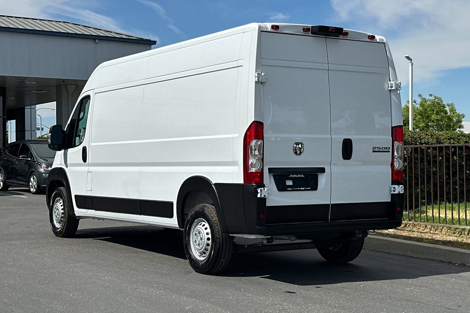 2025 Ram ProMaster 2500 photo 2