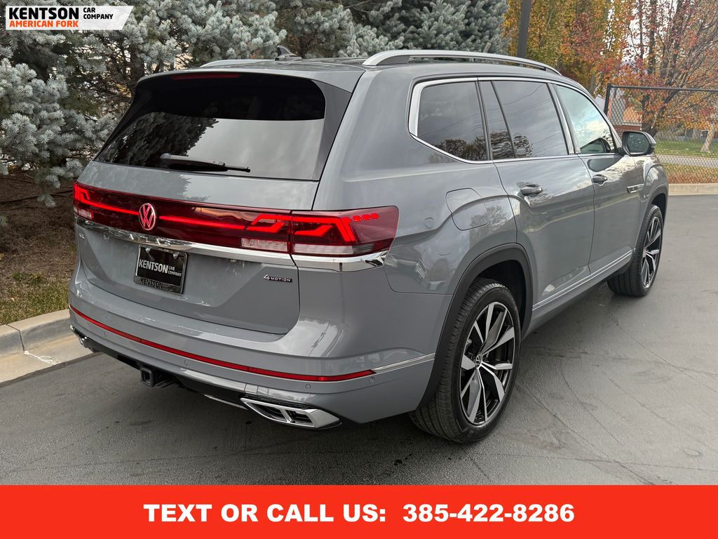 2025 Volkswagen Atlas SEL Premium R-Line photo 4