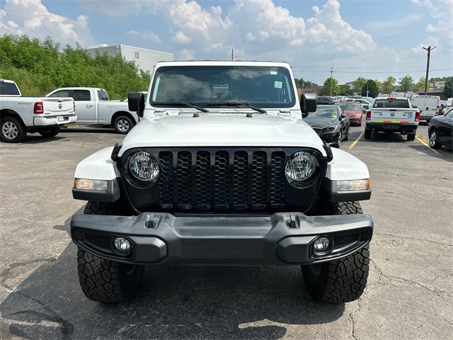 2021 Jeep Gladiator Willys photo 3