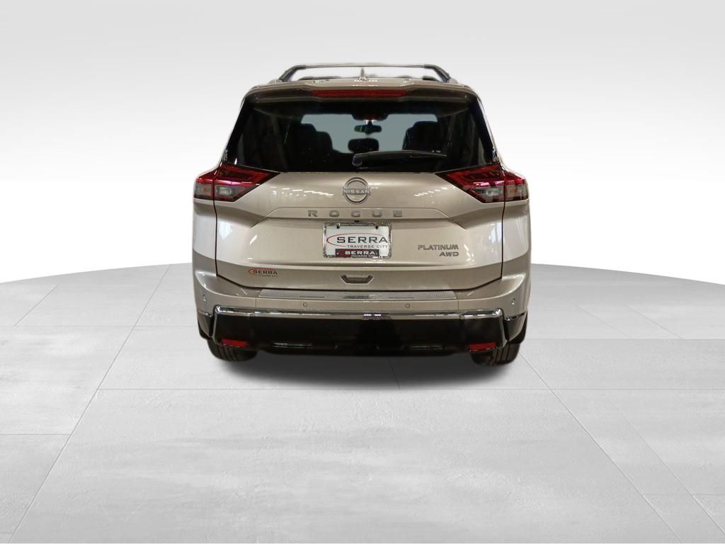 2026 Nissan Rogue Platinum photo 4