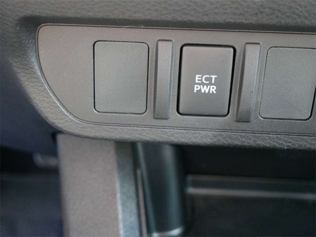 2023 Toyota Tacoma TRD Off-Road photo 21