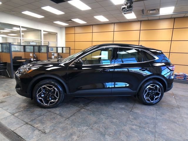 2026 Ford Escape Platinum photo 3