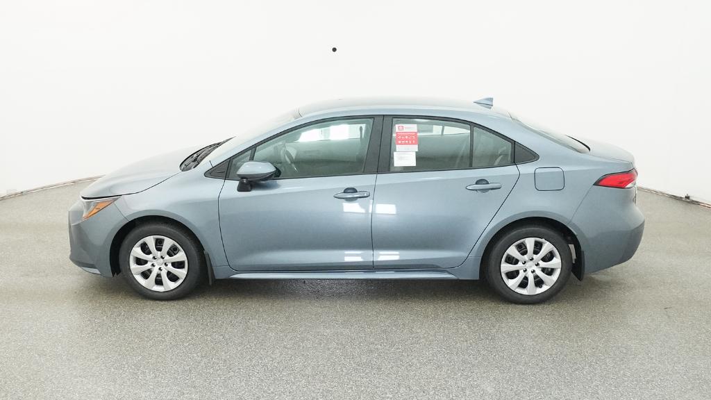 2026 Toyota Corolla LE photo 9