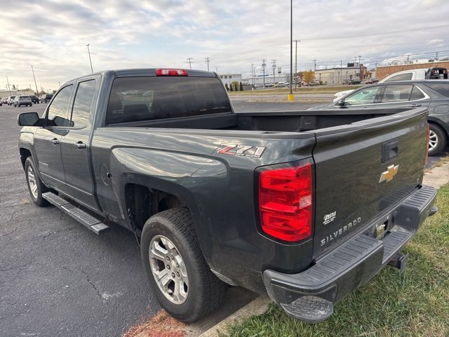 2018 Chevrolet Silverado 1500 LT photo 4