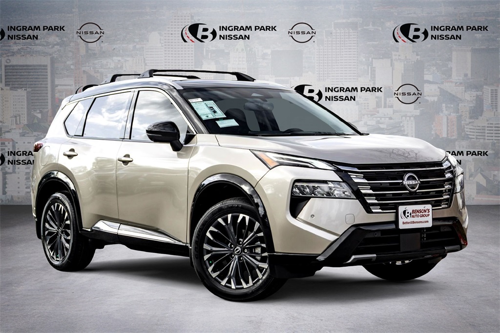 2026 Nissan Rogue Platinum's photo