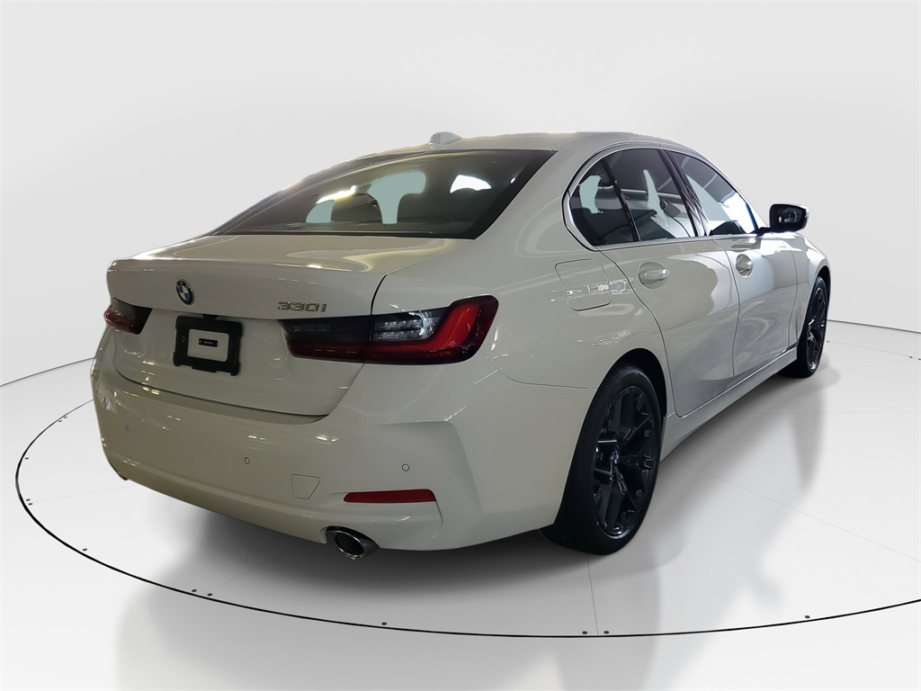 2026 Bmw 330i photo 3