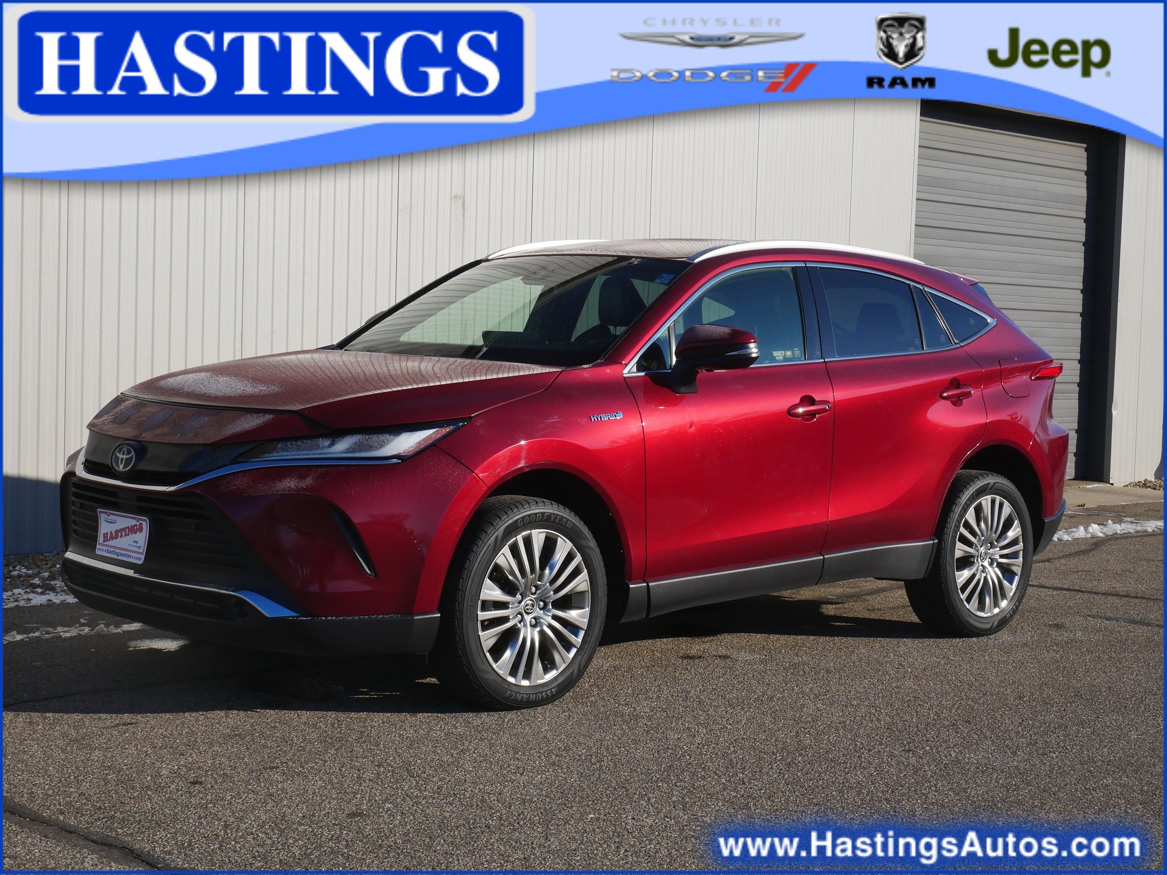 2021 Toyota Venza XLE's photo