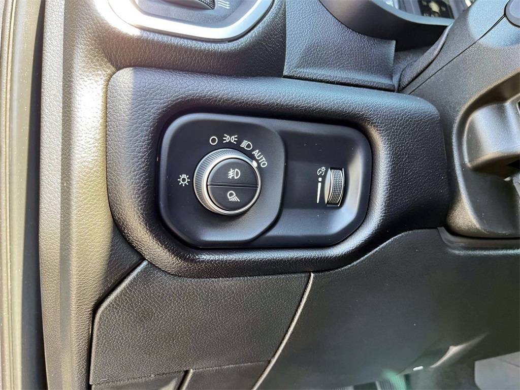 2024 Ram 2500 Big Horn photo 13