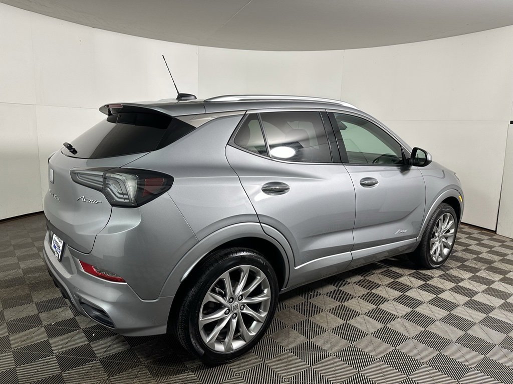 2024 Buick Encore GX Avenir photo 3