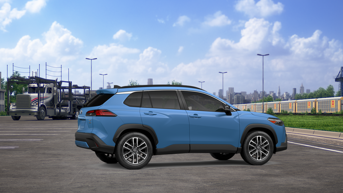 2026 Toyota Corolla Cross XLE photo 9