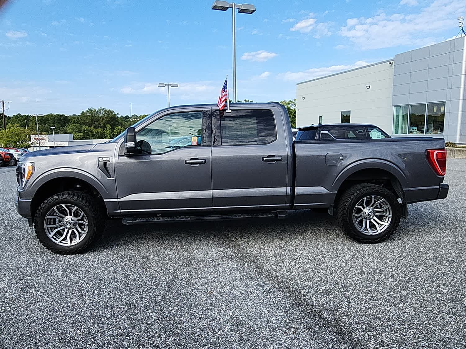 2022 Ford F-150 XLT photo 5
