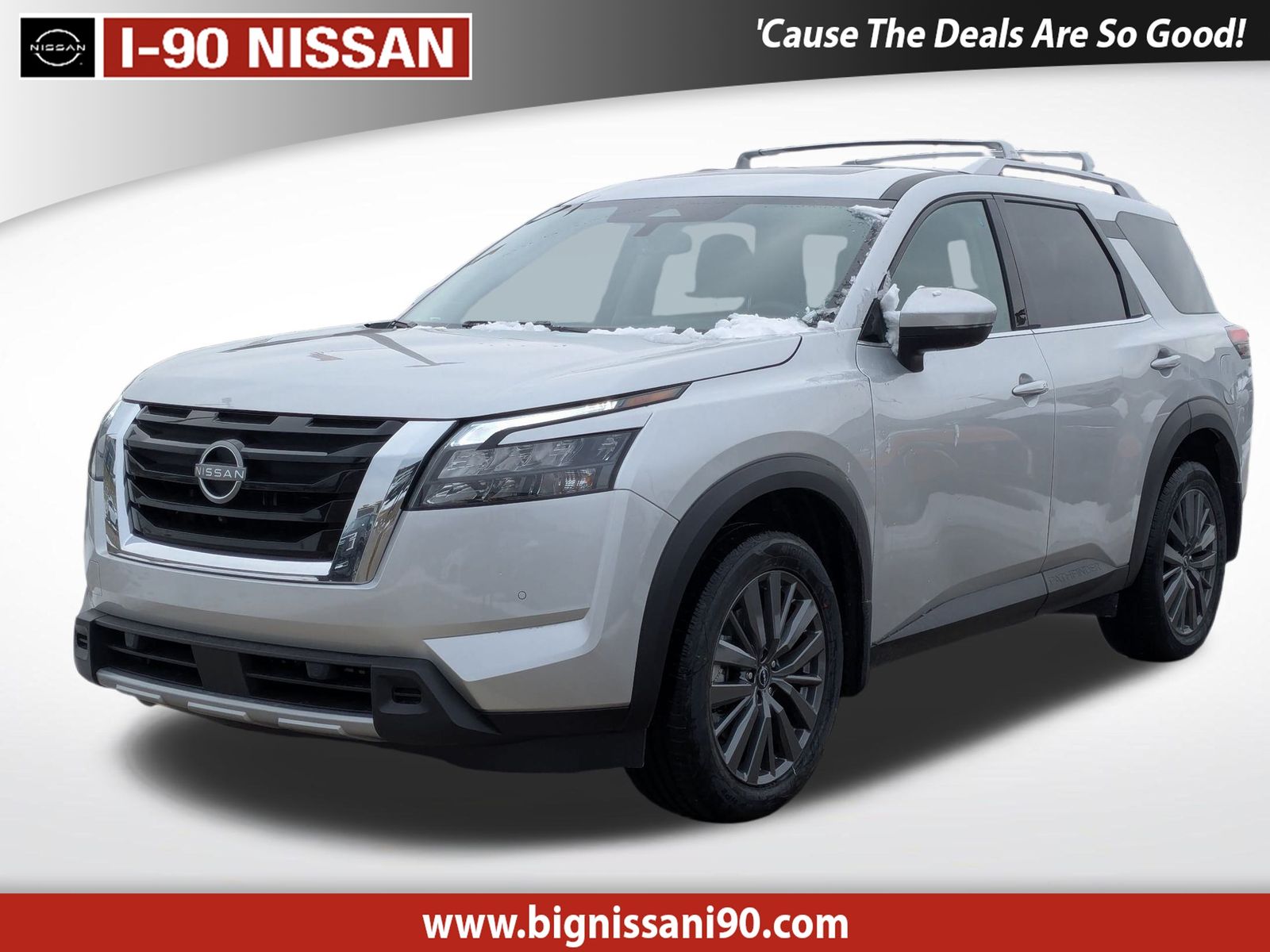 2025 Nissan Pathfinder SL's photo