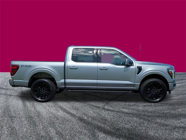 2025 Ford F-150 Lariat photo 3