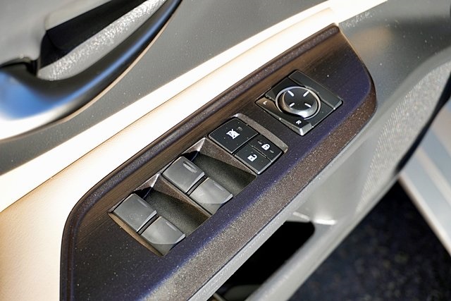2019 Lexus ES 350 photo 22
