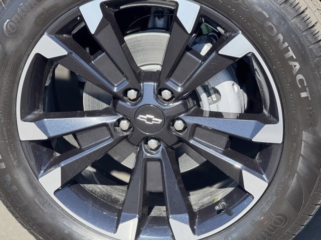 2026 Chevrolet Equinox RS photo 2