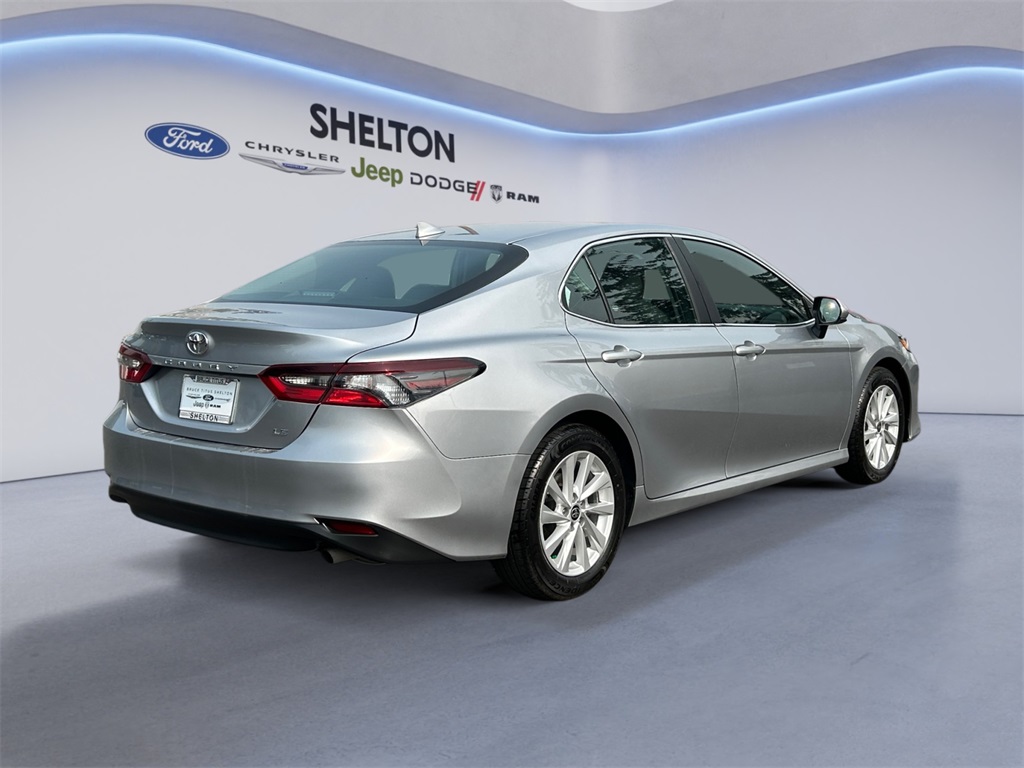 2024 Toyota Camry LE photo 5