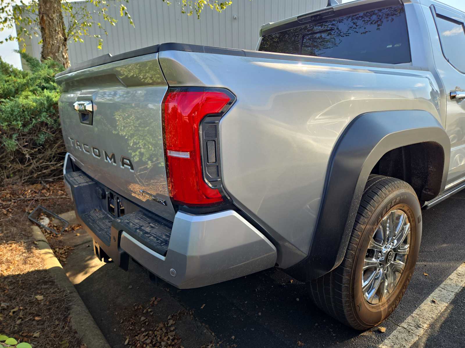 2025 Toyota Tacoma Limited photo 4