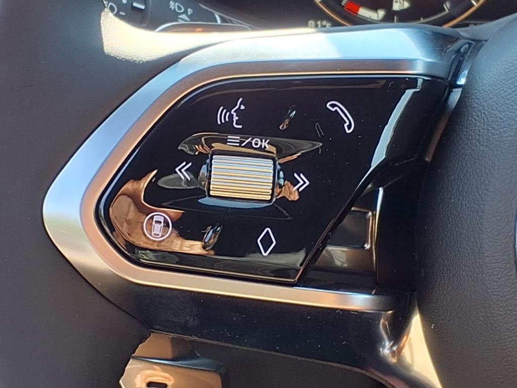 2026 Jaguar F-PACE P250 R-Dynamic S photo 15