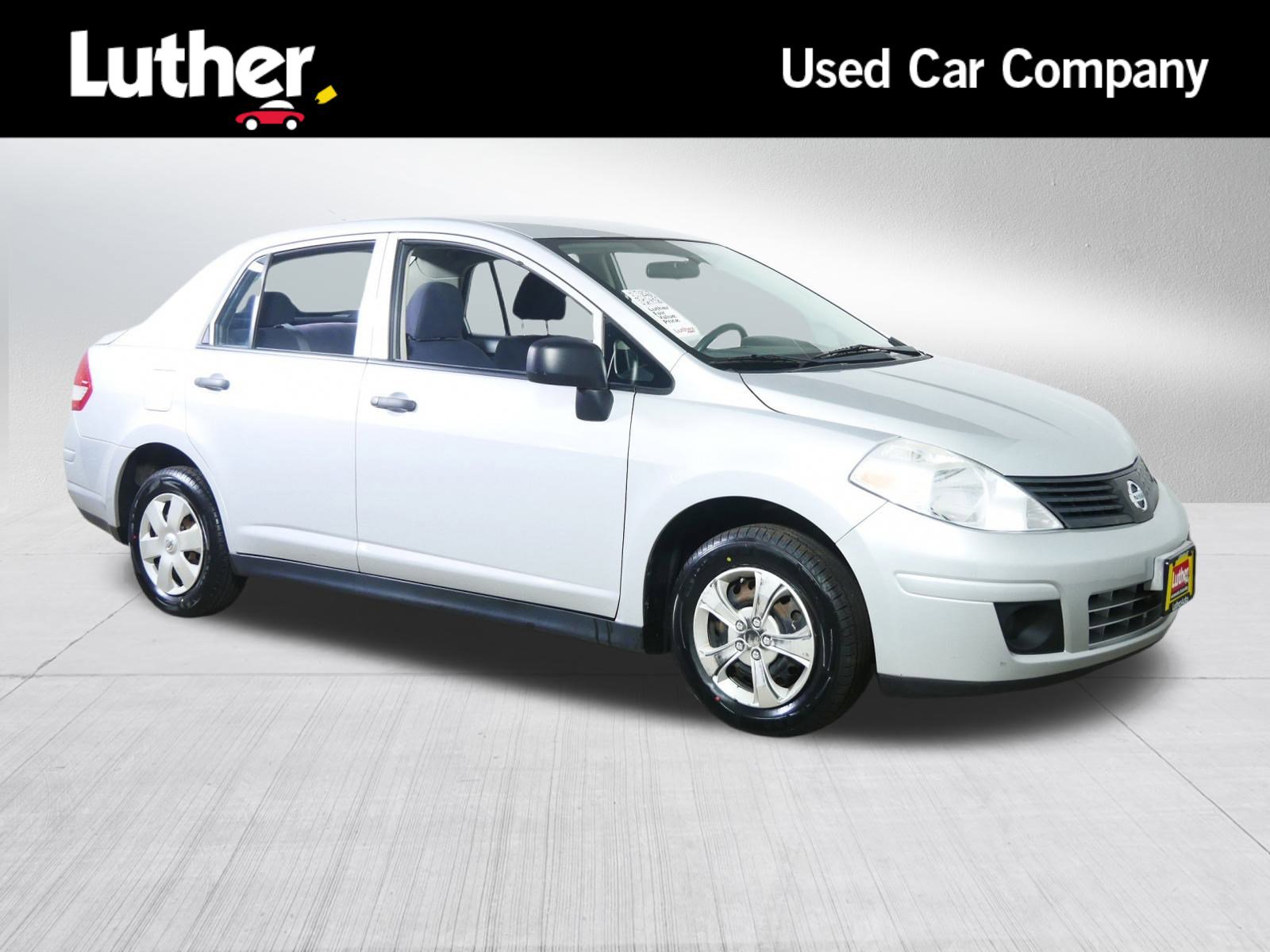 2009 Nissan Versa Base