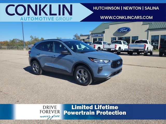 2026 Ford Escape ST-Line's photo