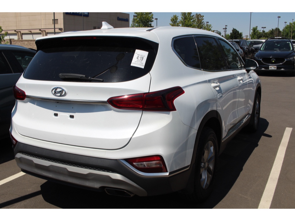 2020 Hyundai Santa Fe SEL photo 4