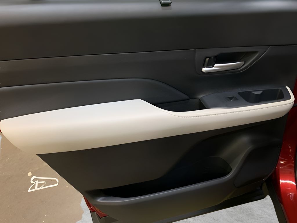 2025 Toyota Grand Highlander XLE photo 10