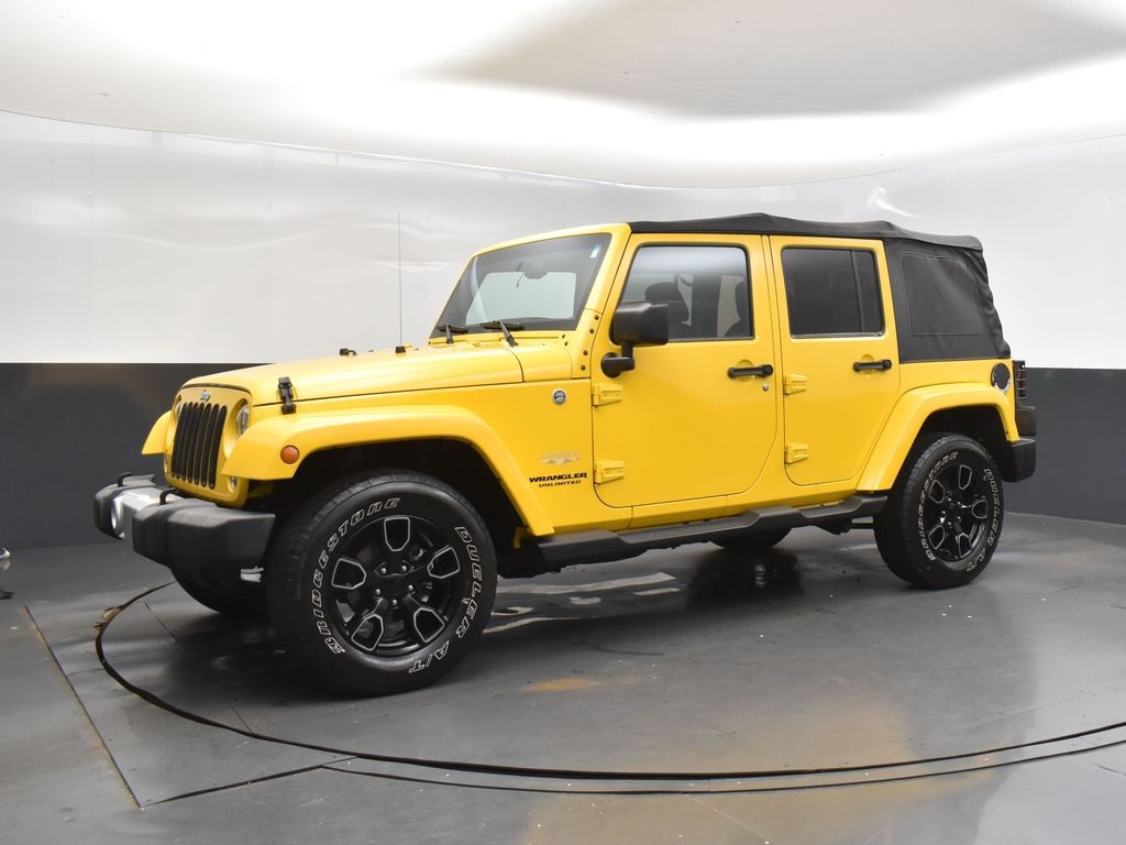 2015 Jeep Wrangler Unlimited Sahara photo 2