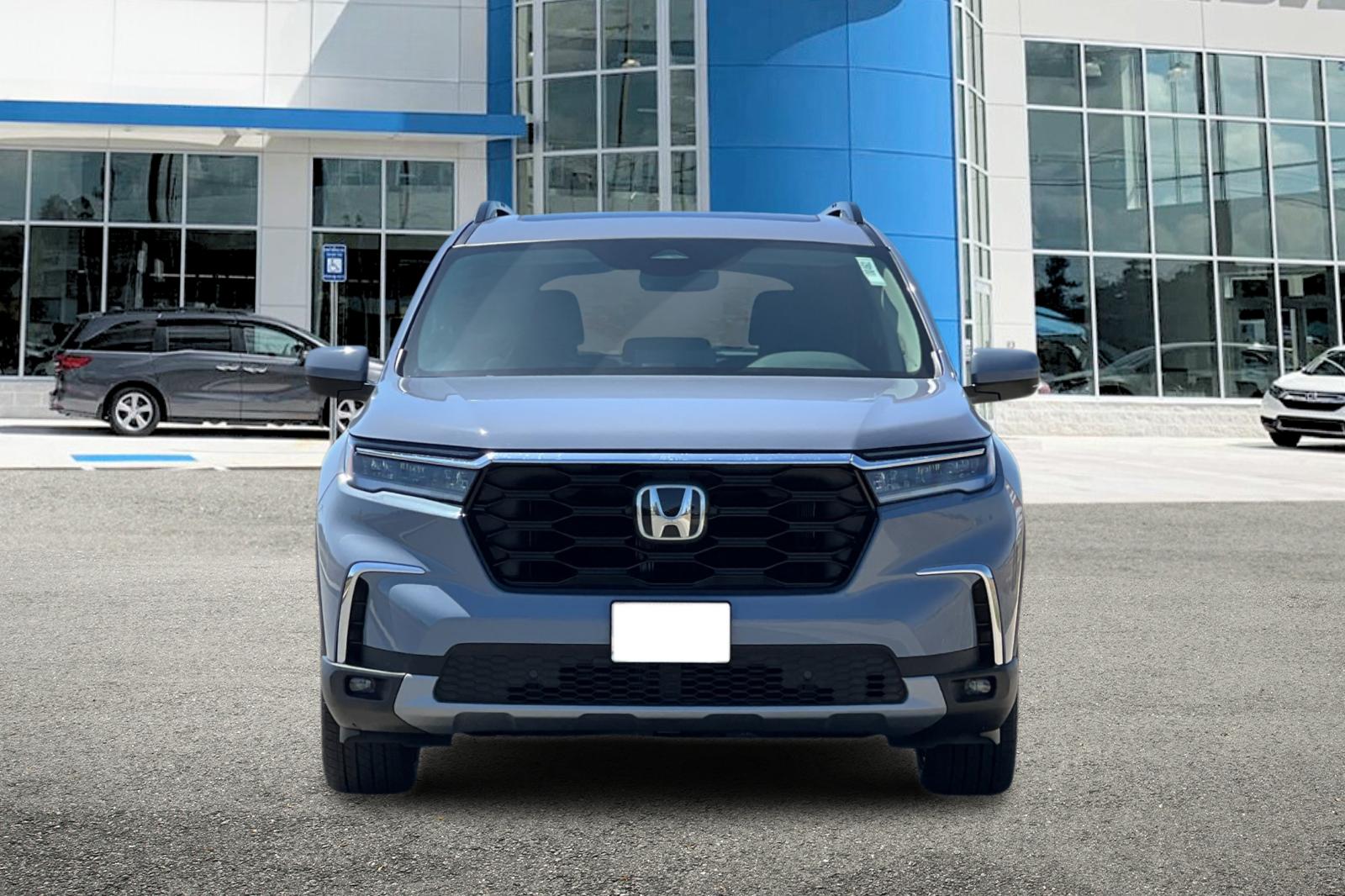 2025 Honda Pilot Touring photo 5